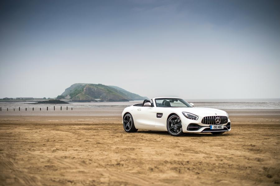 Mercedes-AMG GT Roadster 2017 года  (UK) (фото 22 из 40)